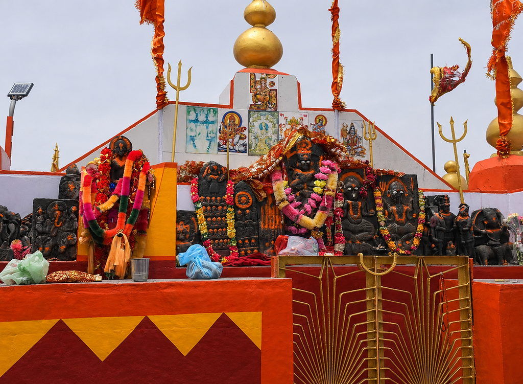 shikari devi temple​